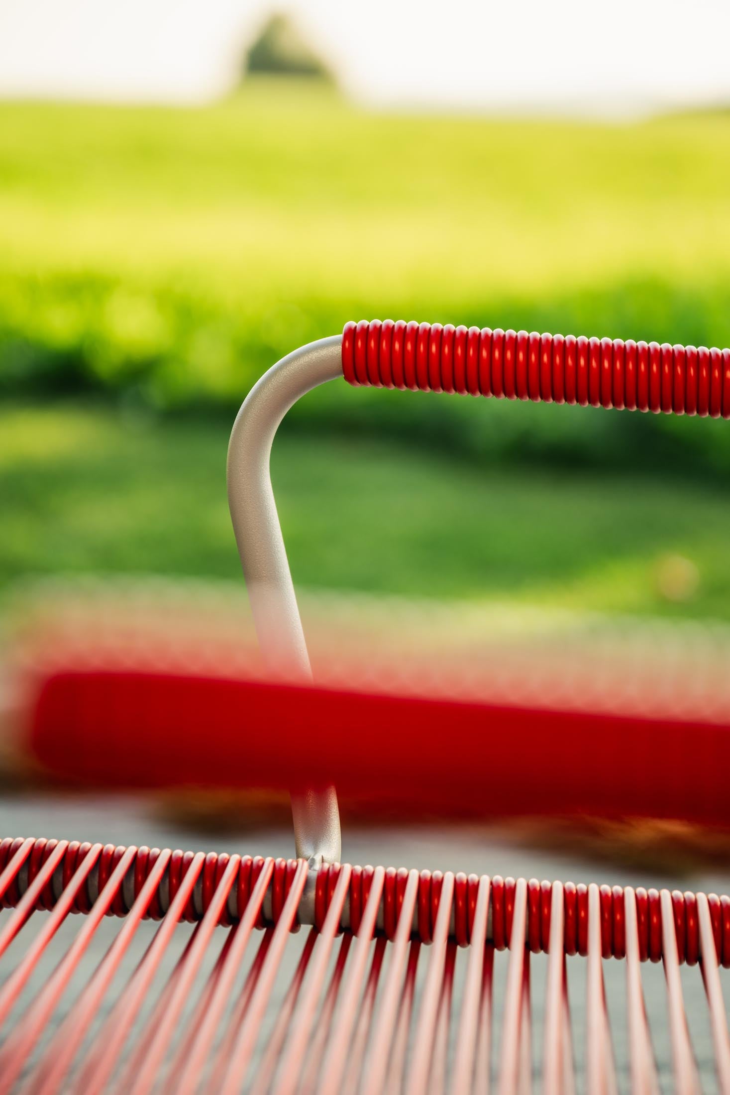 Rigi Metall-Gartentisch 120x70 klappbar in Rot präsentiert im Onlineshop von KAQTU Design AG. Gartentisch ist von Schaffner