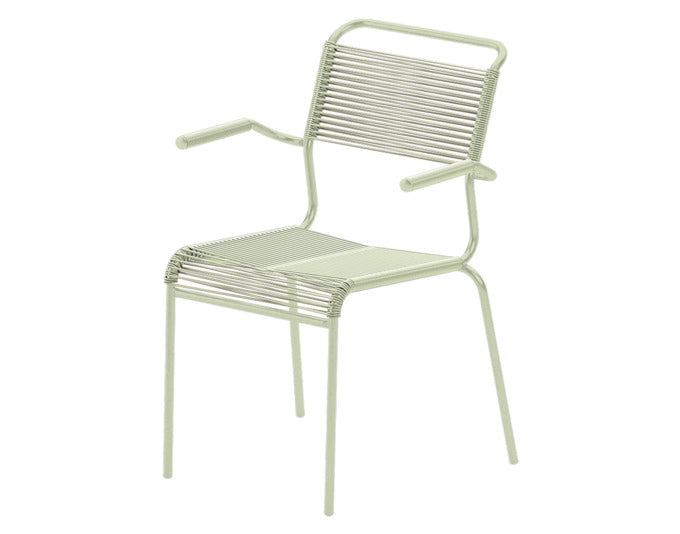 Säntis Spaghetti-Gartenstuhl mit Armlehne in Pastellgrün präsentiert im Onlineshop von KAQTU Design AG. Gartenstuhl mit Armlehnen ist von Schaffner