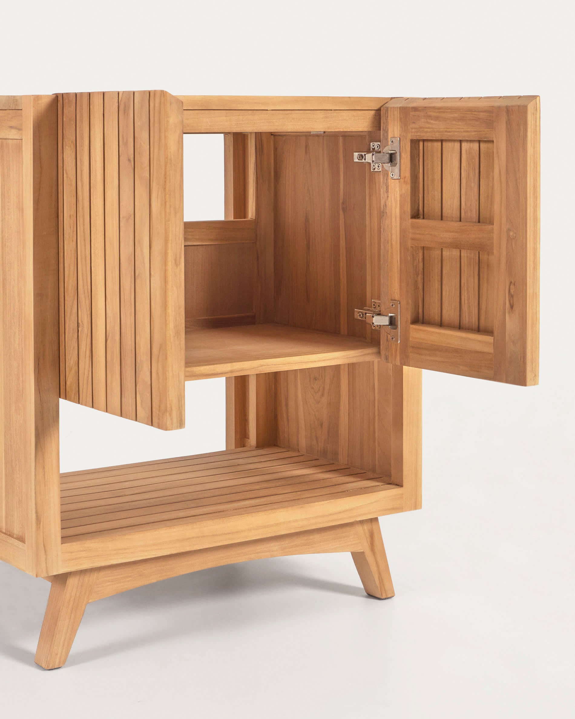 Stilvoller Wandschrank aus robustem Teakholz, 70 x 50 cm. Ideal für jedes Badezimmer, vereint Funktionalität und natürliche Eleganz.