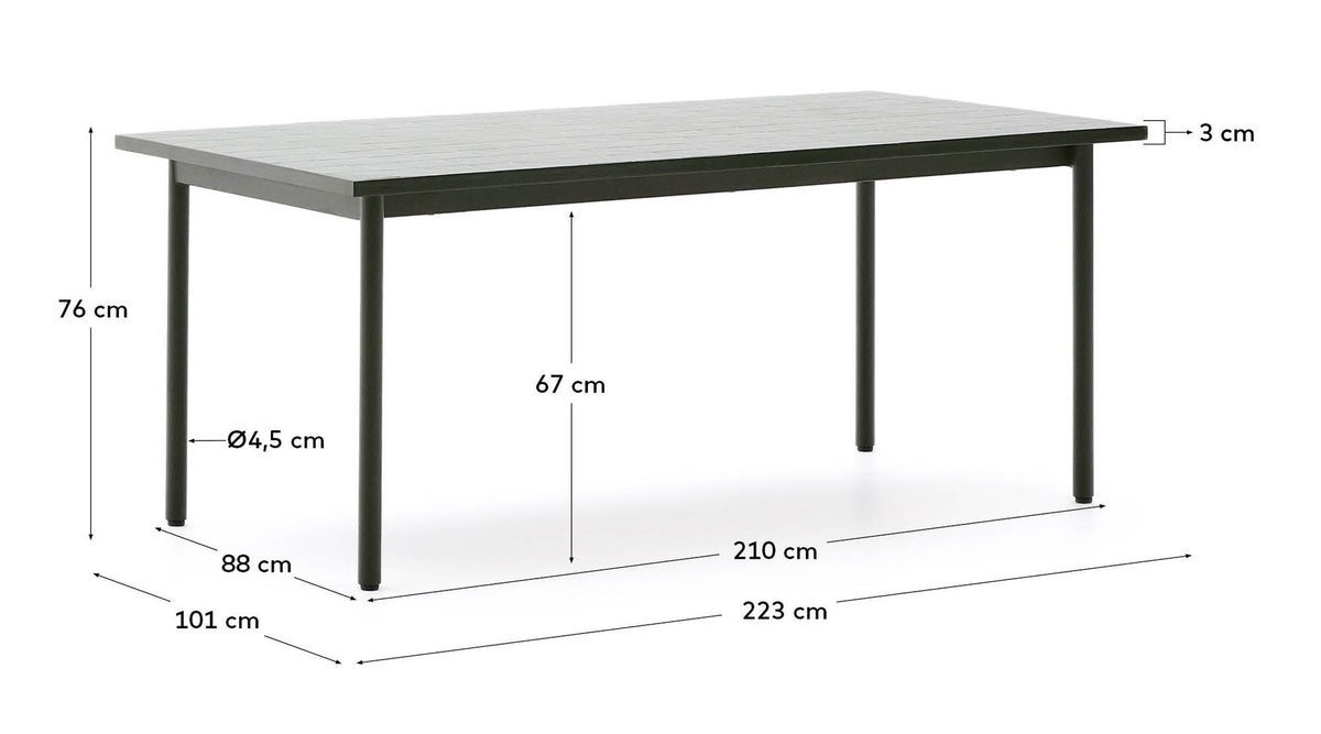 Outdoor-Tisch Maurina aus grün verzinktem Stahl und grünen Kacheln 223 x 101 cm in Grün, Dunkelgrün präsentiert im Onlineshop von KAQTU Design AG. Gartentisch ist von Kave Home