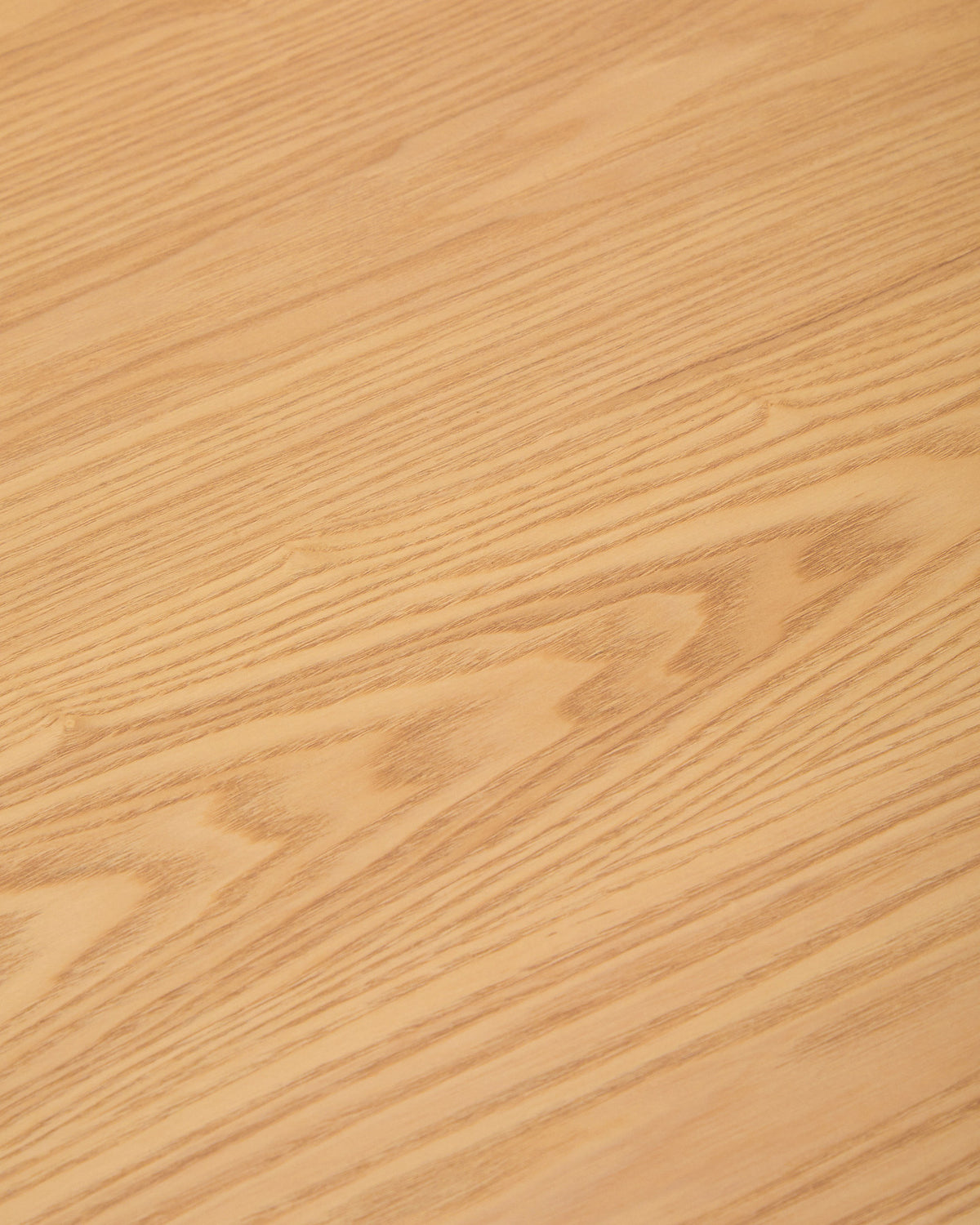 Tisch Indara aus Eschefurnier mit naturfarbenem Finish 160 x 90 cm in Natur präsentiert im Onlineshop von KAQTU Design AG. Esstisch ist von Kave Home