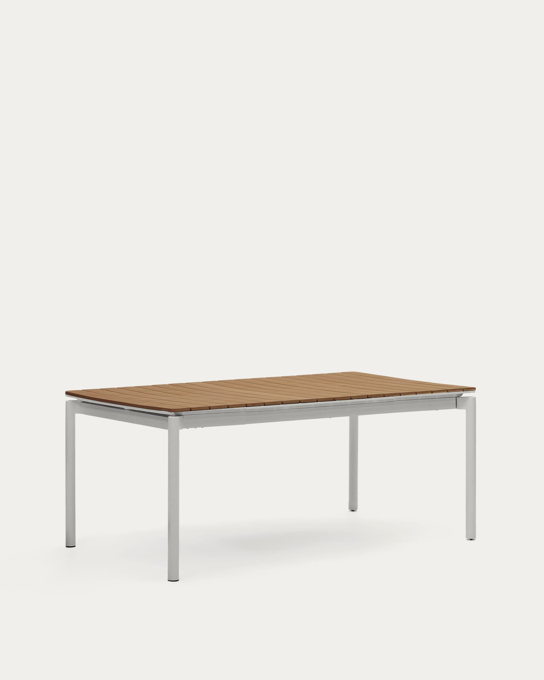 Entdecken Sie den eleganten, ausziehbaren Outdoor-Tisch Canyelles in hellgrau. Ideal für gesellige Abende im Freien, robust und pflegeleicht.