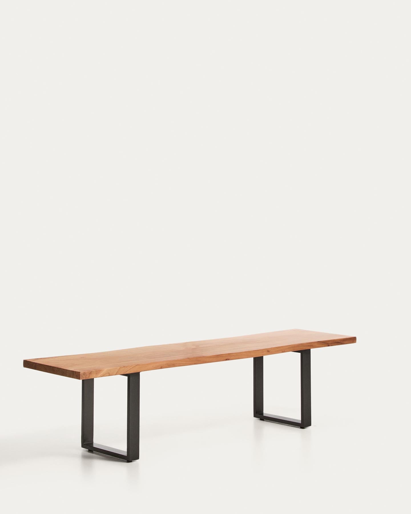 Bank Uxue aus massivem Akazienholz mit Beinen aus schwarzem Stahl 180 x 45 cm in Natur präsentiert im Onlineshop von KAQTU Design AG. Sitzbank ist von Kave Home