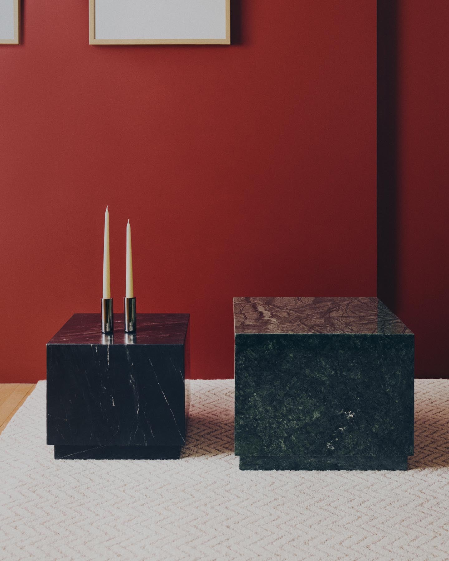 Beistelltisch Sorein aus schwarzem Marmor, 40 x 40 cm in Schwarz präsentiert im Onlineshop von KAQTU Design AG. Beistelltisch ist von Kave Home