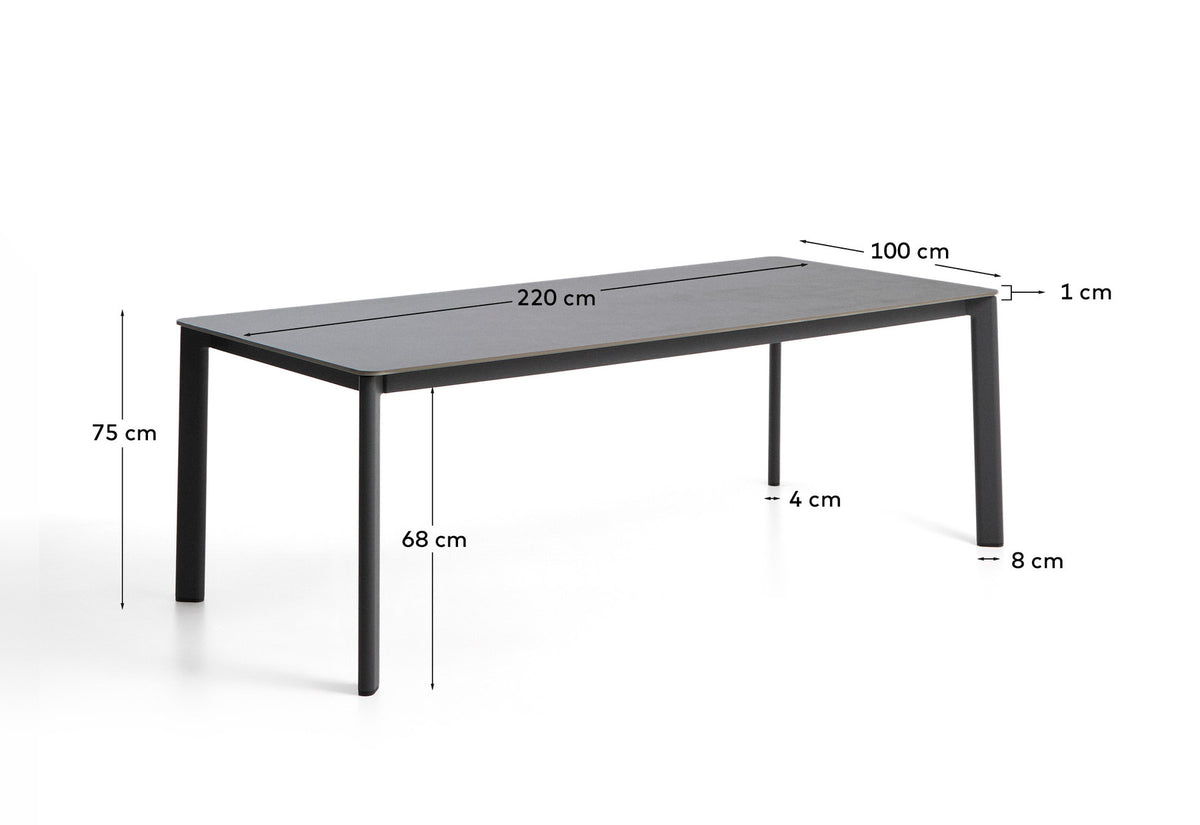 Tisch Anafi aus gesintertem Stein und Aluminium in Graphit, 220 x 100 cm in Grau, Hellgrau, Schwarz präsentiert im Onlineshop von KAQTU Design AG. Gartentisch ist von Kave Home