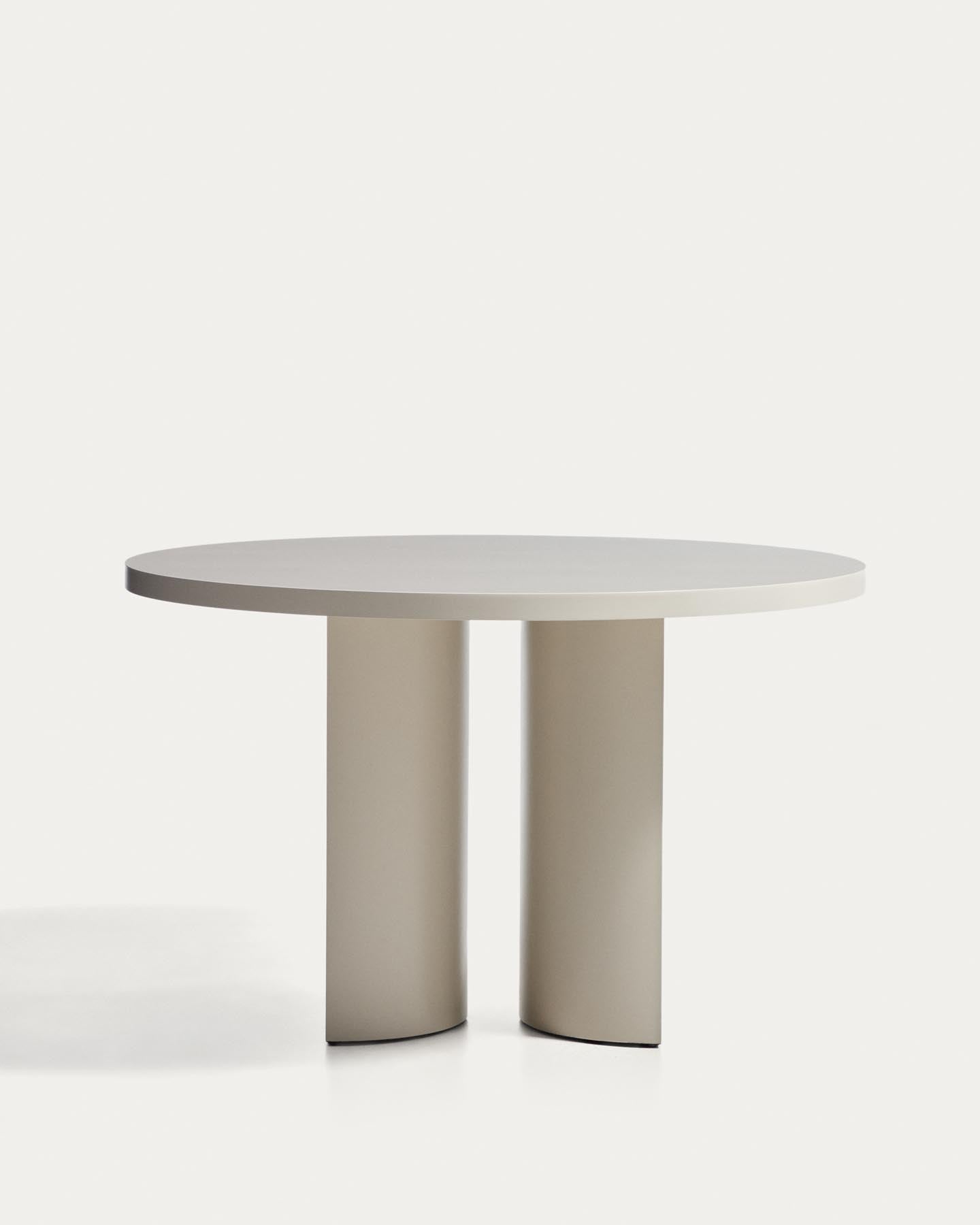 Runder Tisch Nealy aus lackiertem MDF mit eierschalfarbenem Finish Ø 120 cm in Beige präsentiert im Onlineshop von KAQTU Design AG. Esstisch ist von Kave Home