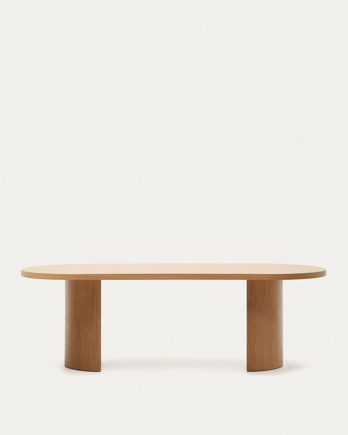 Nealy Tisch aus Eichenfurnier mit naturfarbenem Finish 240 x 100 cm in Natur präsentiert im Onlineshop von KAQTU Design AG. Esstisch ist von Kave Home