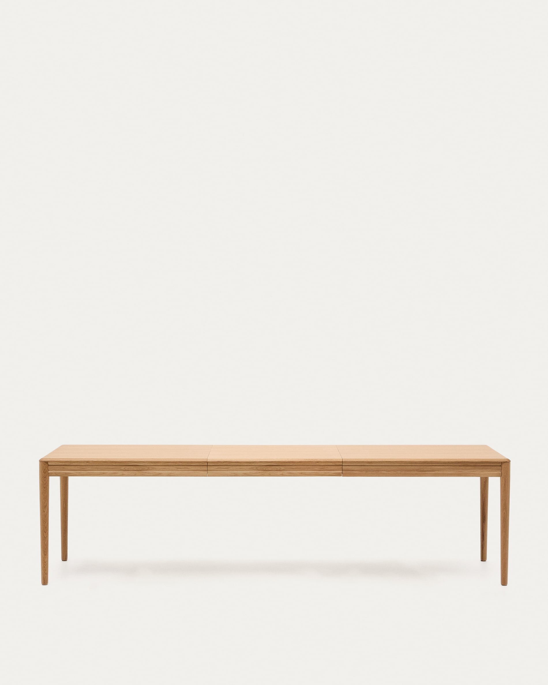 Ausziehbarer Lenon Tisch aus FSC-zertifiziertem Eichenholz, naturfarben, 200-280 cm, perfekt für moderne Esszimmer.