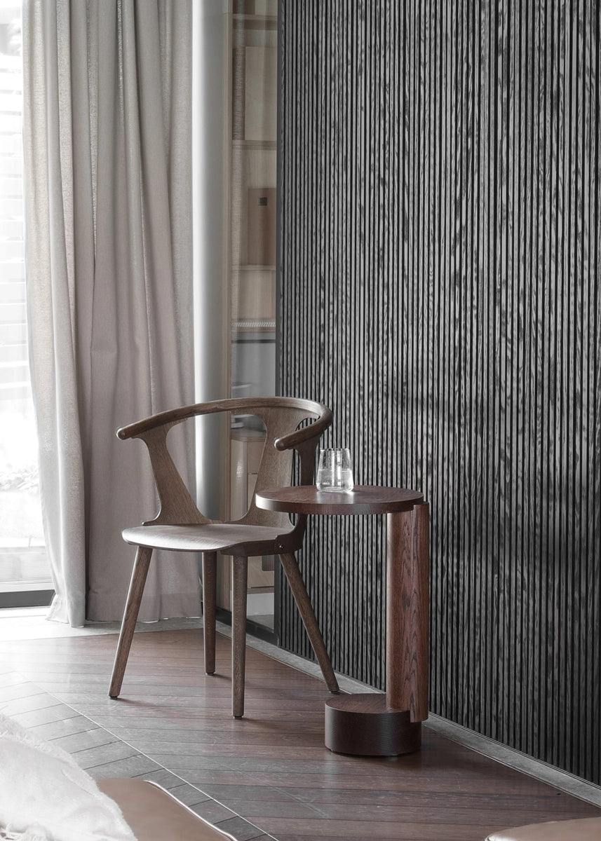 Moderner Beistelltisch Bold BDT01 von Tamo: Runde Holzplatte, minimalistisches Design, ideal für stilvolle Akzente in jedem Raum.