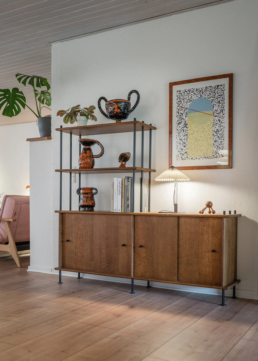Schlichtes und funktionales Holz-Halbregal Bava BV20P11, ideal für die stilvolle Präsentation von Dekoration und Büchern in jedem Raum.