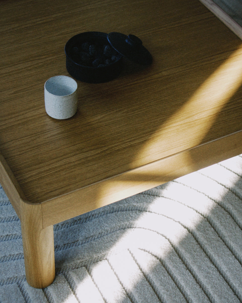 Moderner Inset IST41 Beistelltisch von Tamo, ideal für stilvolle Akzente in jedem Raum, vereint Funktionalität und ansprechendes Design.