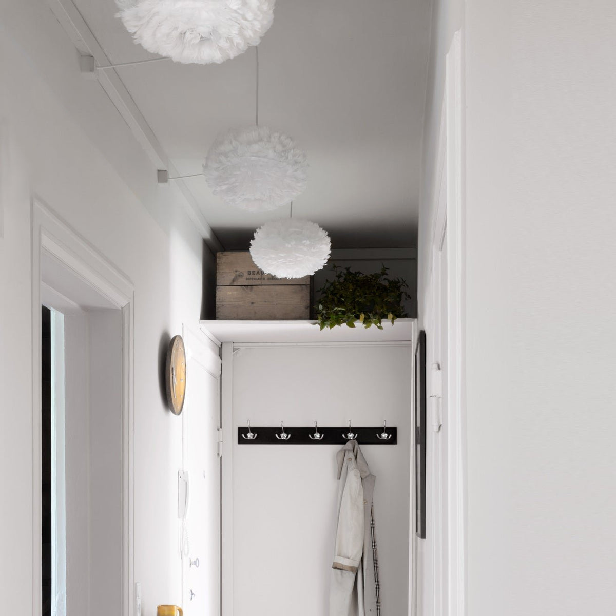 Eos Lampenschirm in White präsentiert im Onlineshop von KAQTU Design AG. Lampenschirm ist von Umage