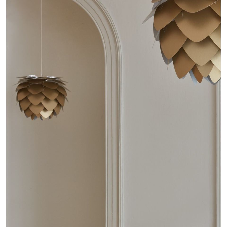 Aluvia Mini Lampenschirm in Brushed Brass präsentiert im Onlineshop von KAQTU Design AG. Lampenschirm ist von Umage
