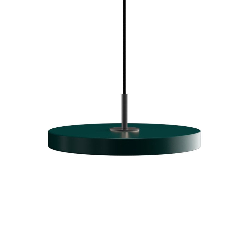 Asteria Plus Mini Pendellampe in Forest Green präsentiert im Onlineshop von KAQTU Design AG. Pendelleuchte ist von Umage