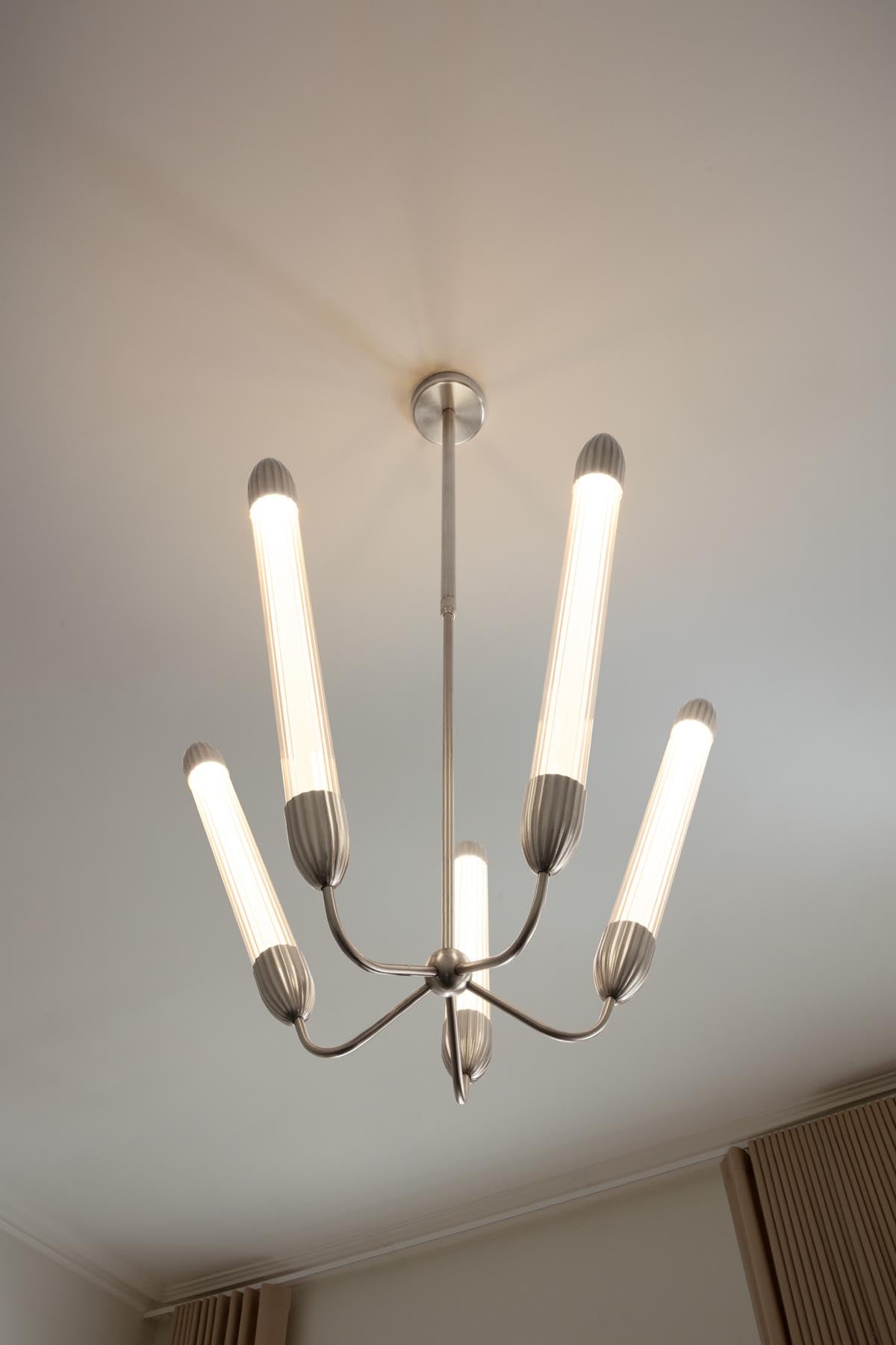 Elegante Lemon Squeeze Double Wandleuchte von Umage, gefertigt aus hochwertigem Stahl, verleiht jedem Raum einen frischen, modernen Look.