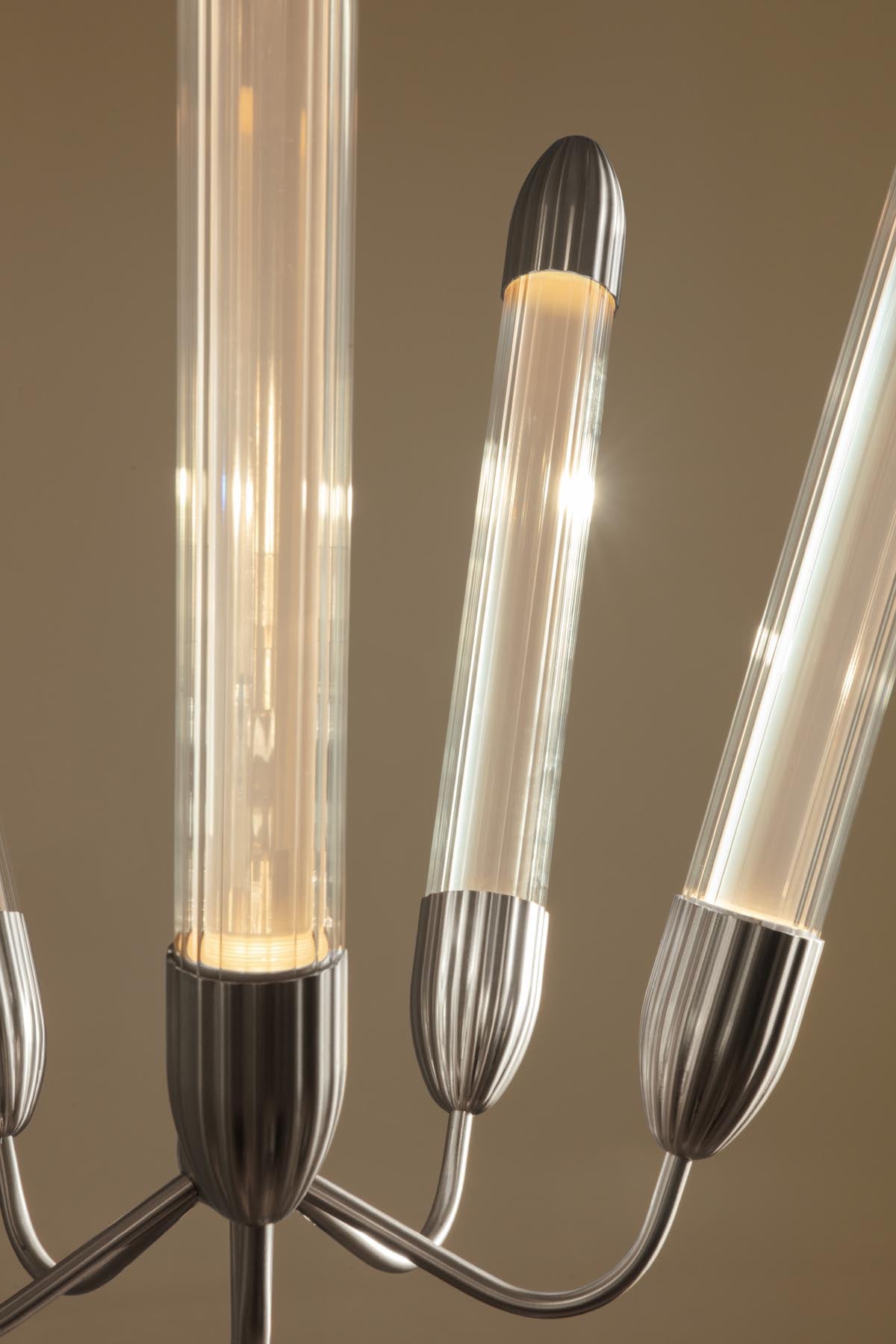 Moderne Lemon Squeeze Double Wandleuchte von Umage, aus robustem Stahl, ideal für kreative Lichtakzente in jedem Raum.