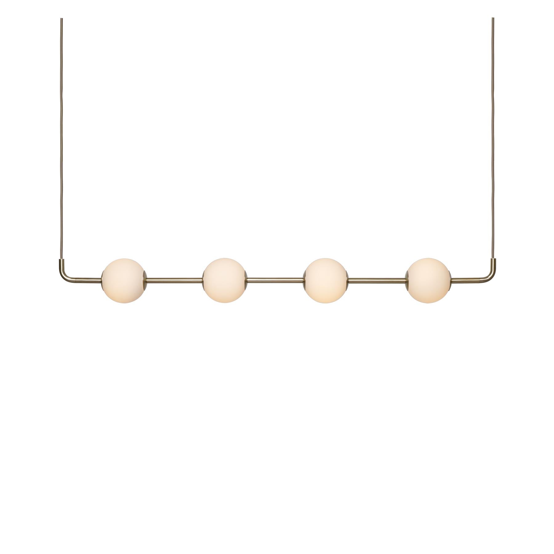 Elegante Audrey Linear Pendellampe von Umage, gefertigt aus hochwertigem Messing, ideal für eine zeitgemäße Raumgestaltung.