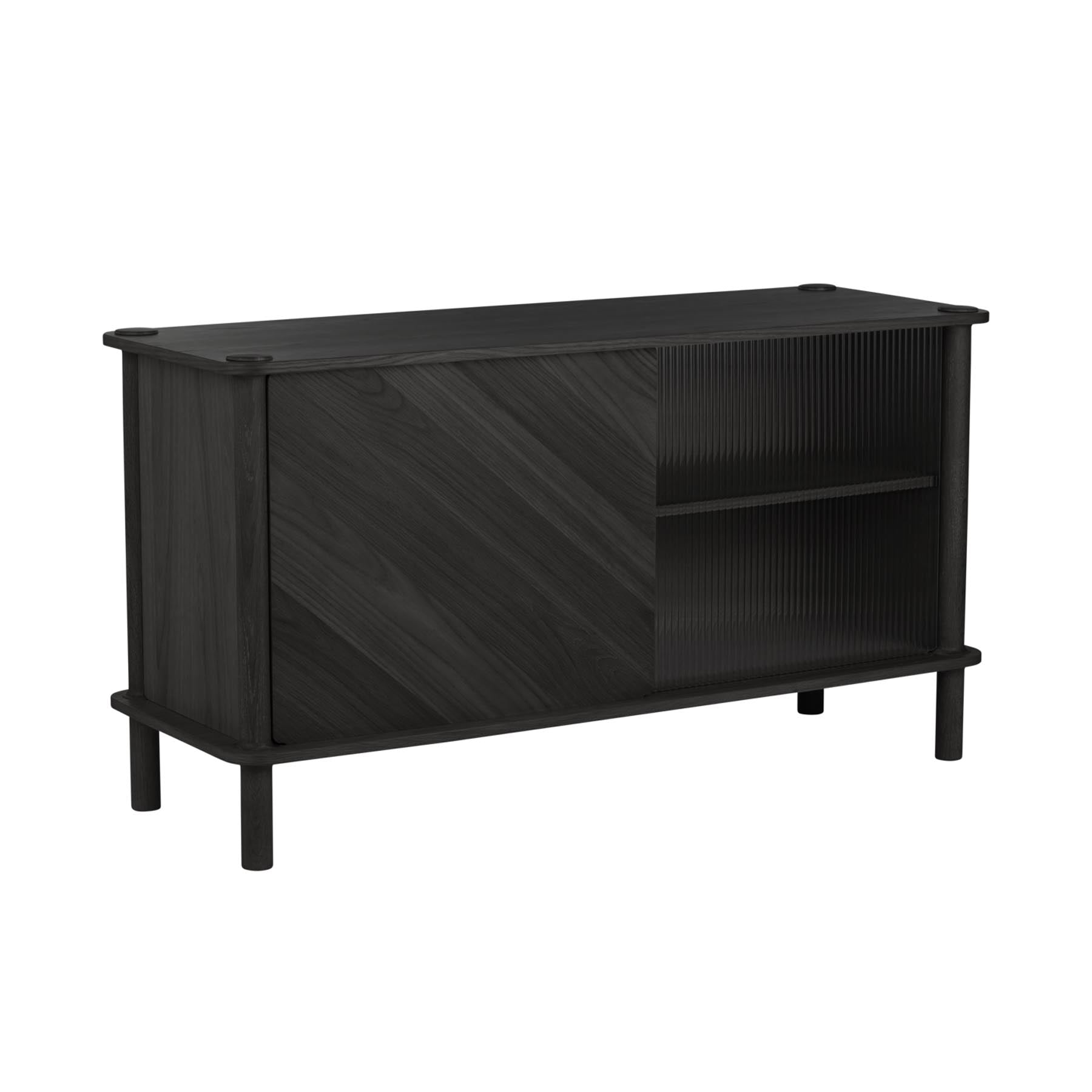Modernes Italic Sideboard von Umage mit zwei eleganten Holztüren, perfekt für stilvolle Wohnräume und funktionale Einrichtungslösungen.