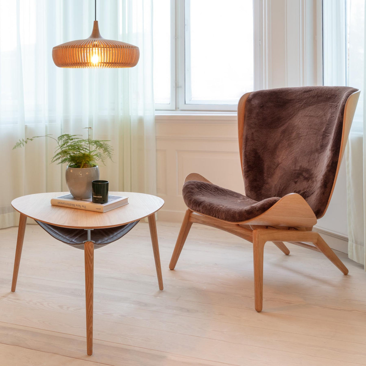 The Reader Sessel in Teddy Brown präsentiert im Onlineshop von KAQTU Design AG. Sessel ist von Umage