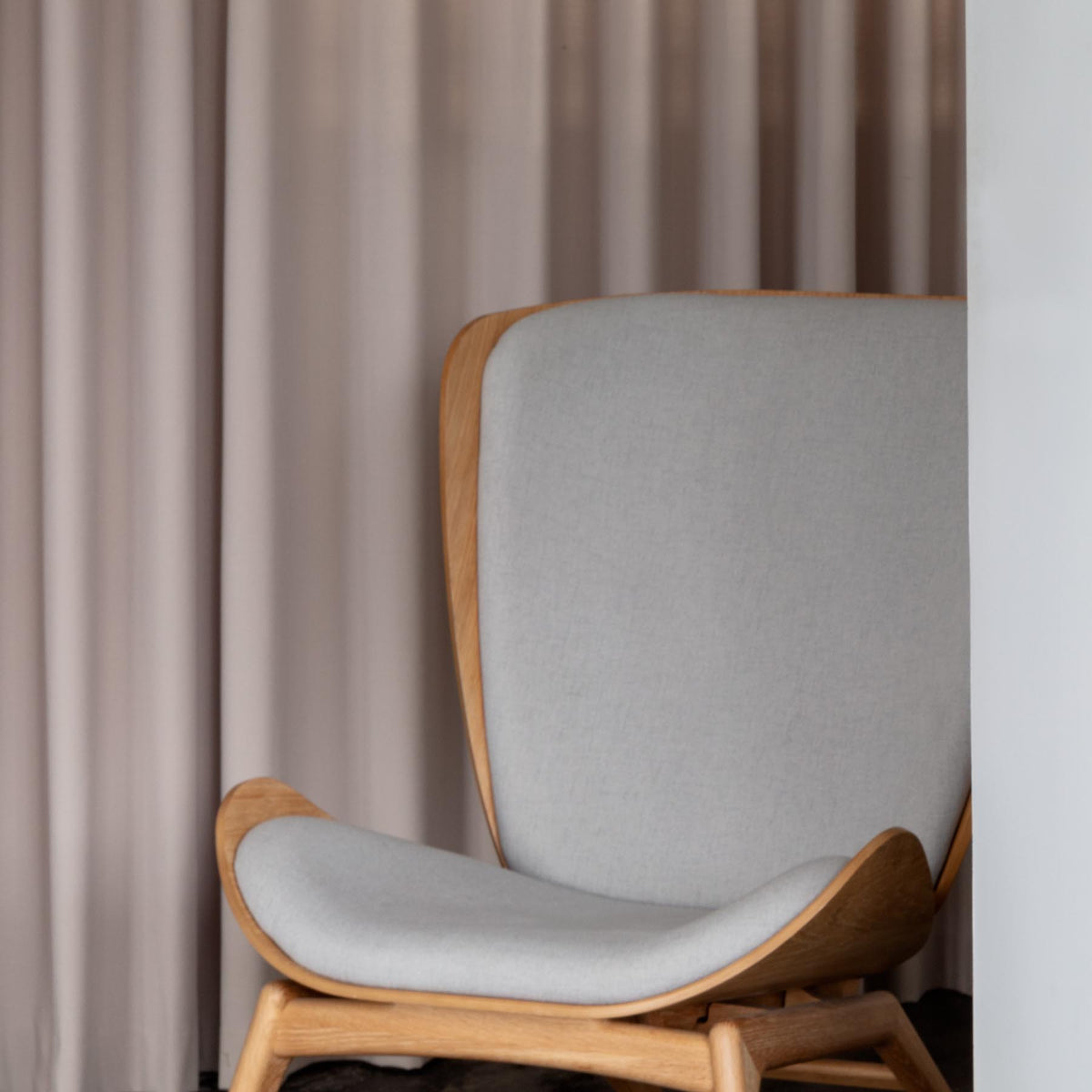 The Reader Sessel in Sterling präsentiert im Onlineshop von KAQTU Design AG. Sessel ist von Umage