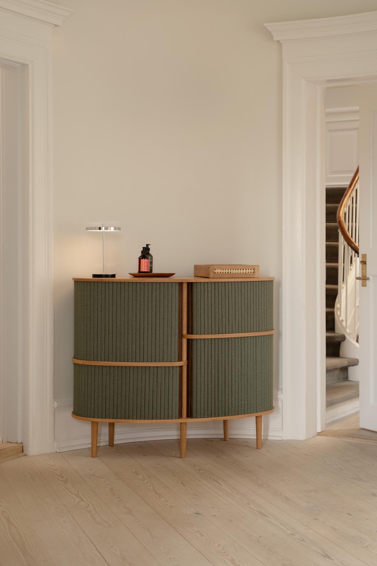 Audacious Highboard in Morning Meadows präsentiert im Onlineshop von KAQTU Design AG. High-Sideboard ist von Umage