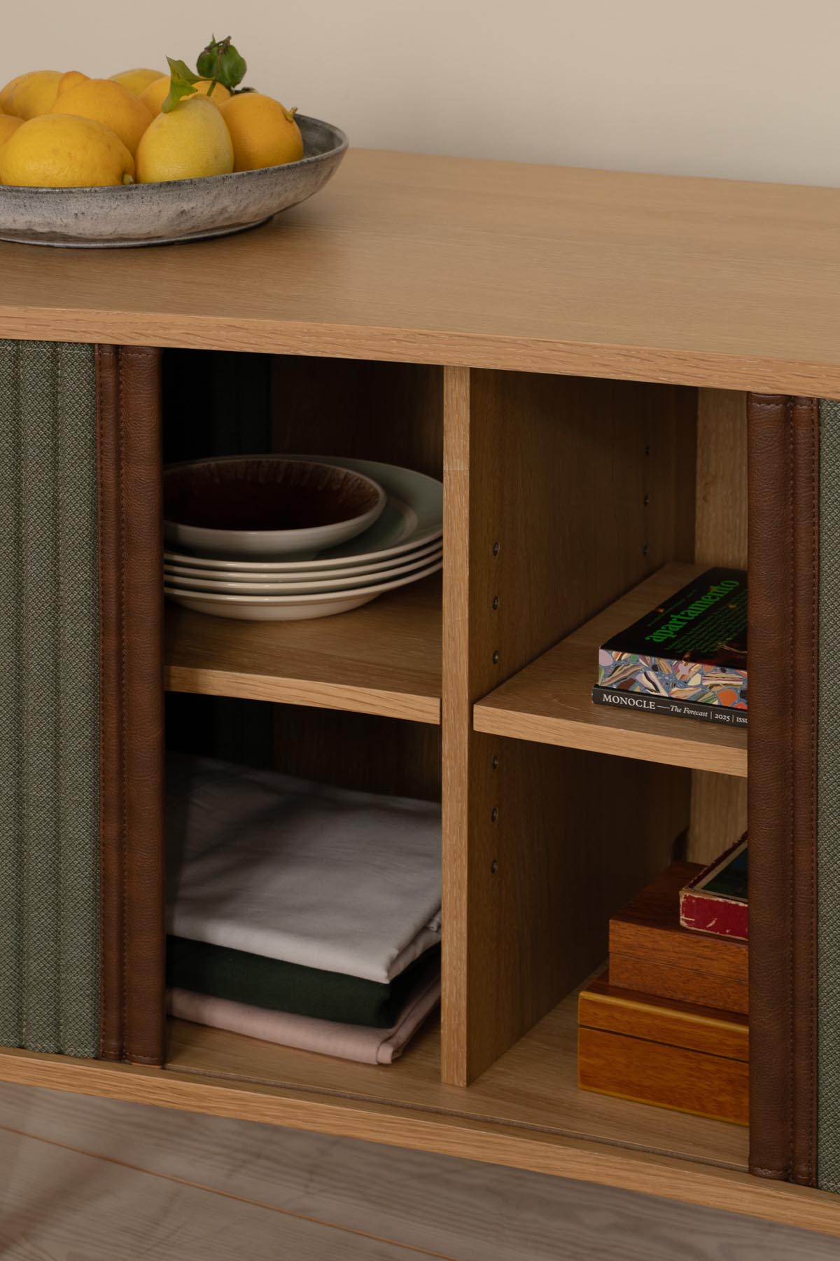 Audacious Sideboard in Morning Meadows präsentiert im Onlineshop von KAQTU Design AG. Sideboard ist von Umage