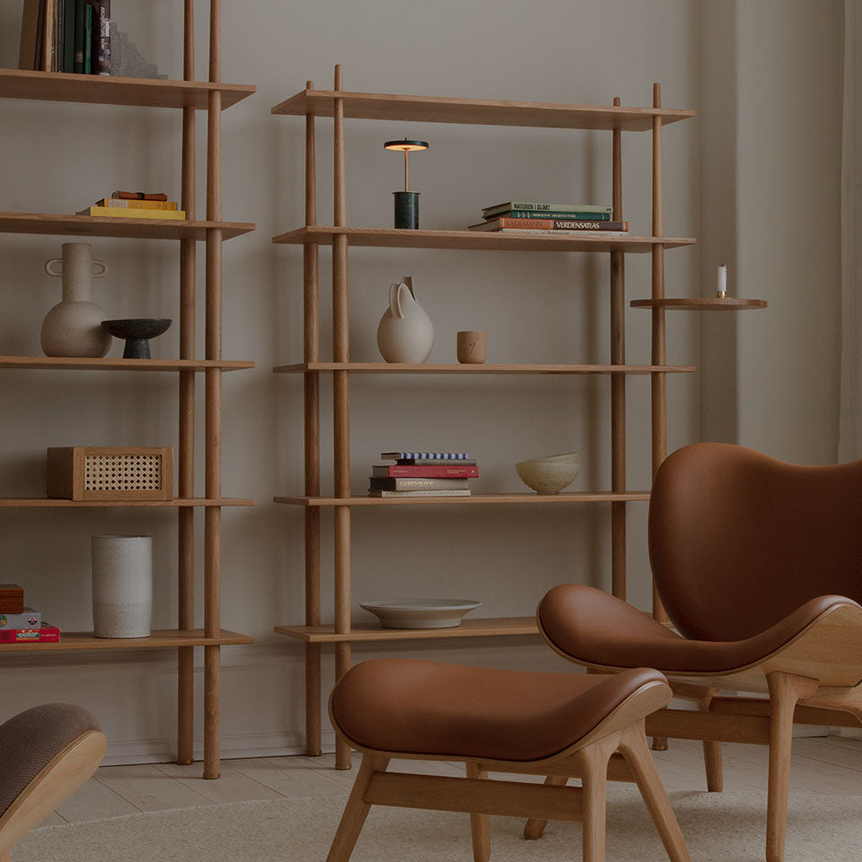 Stories Regal mit 3 passenden Aufbewahrungsboxen in Oak präsentiert im Onlineshop von KAQTU Design AG. Standregal ist von Umage
