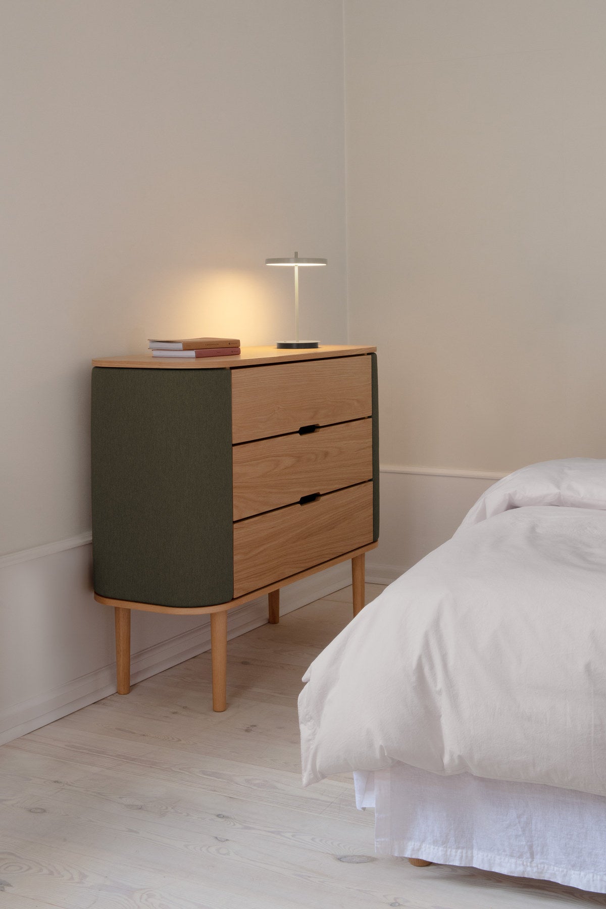 Treasures Dresser in Morning Meadows präsentiert im Onlineshop von KAQTU Design AG. Kommode ist von Umage