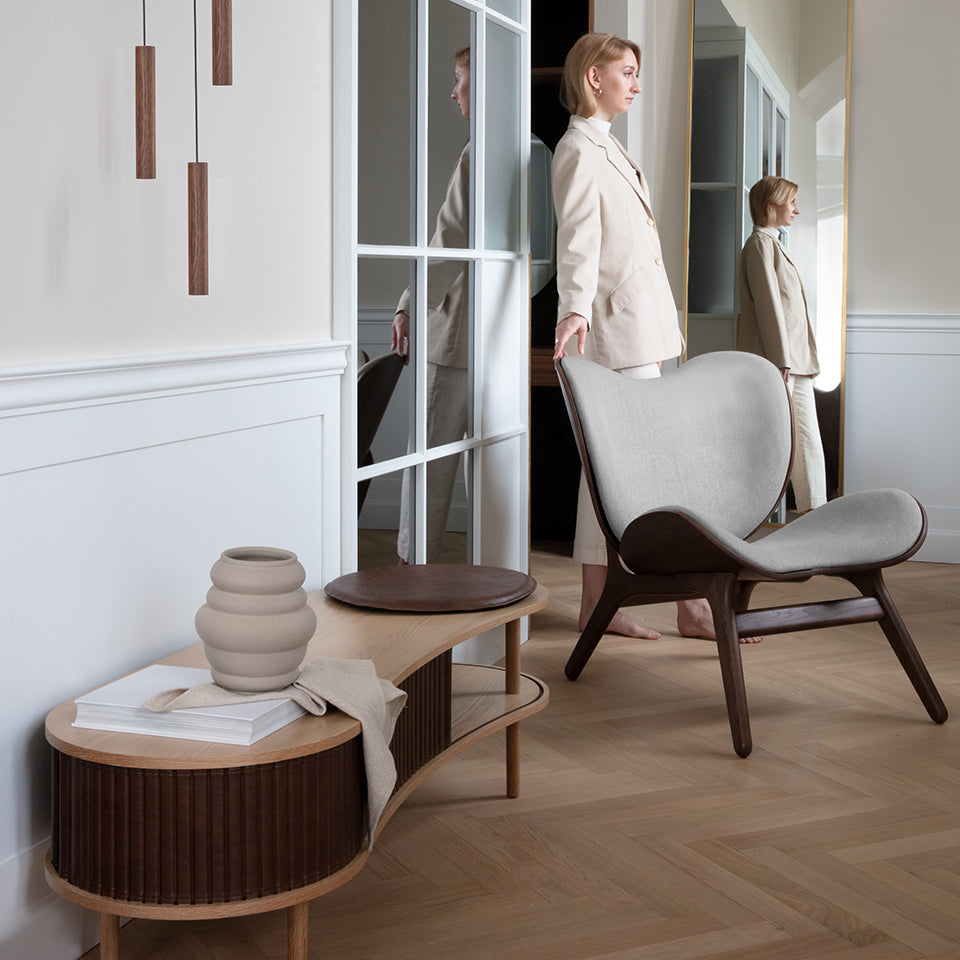 A Conversation Piece Low Sessel in Sterling präsentiert im Onlineshop von KAQTU Design AG. Sessel ist von Umage