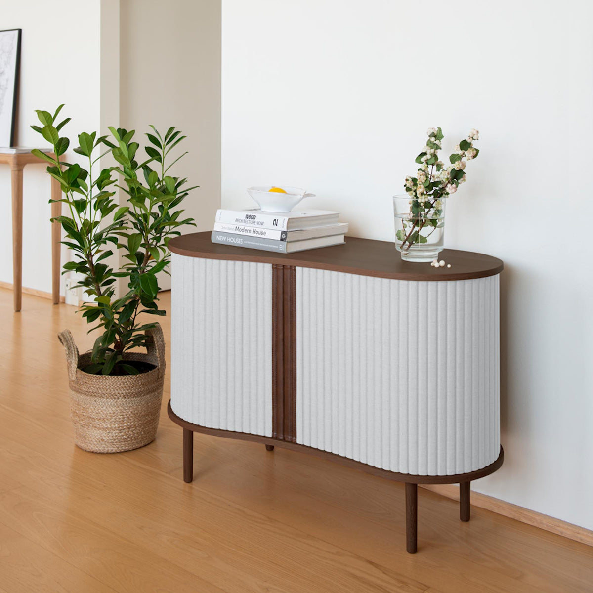 Audacious Kommode in Sterling präsentiert im Onlineshop von KAQTU Design AG. Kommode ist von Umage