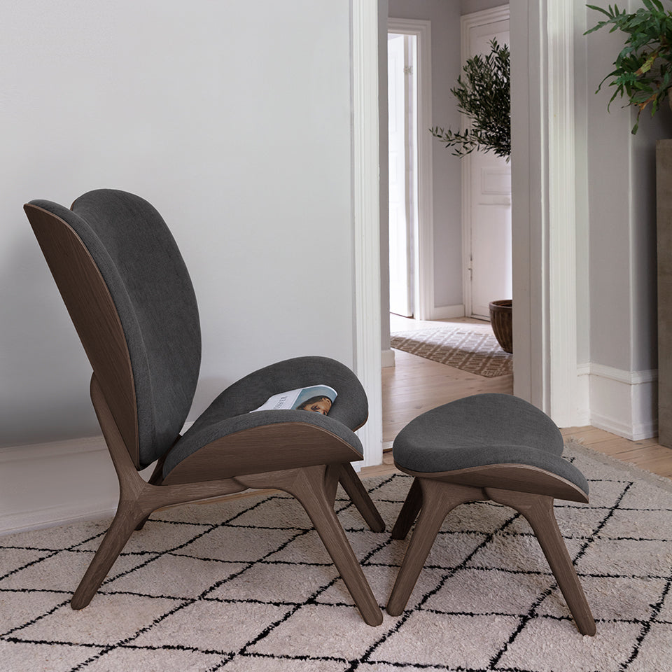 Eleganter A Conversation Piece Tall Sessel von Umage in Shadow, ideal für gemütliche Stunden und zeitgemäße Einrichtung.