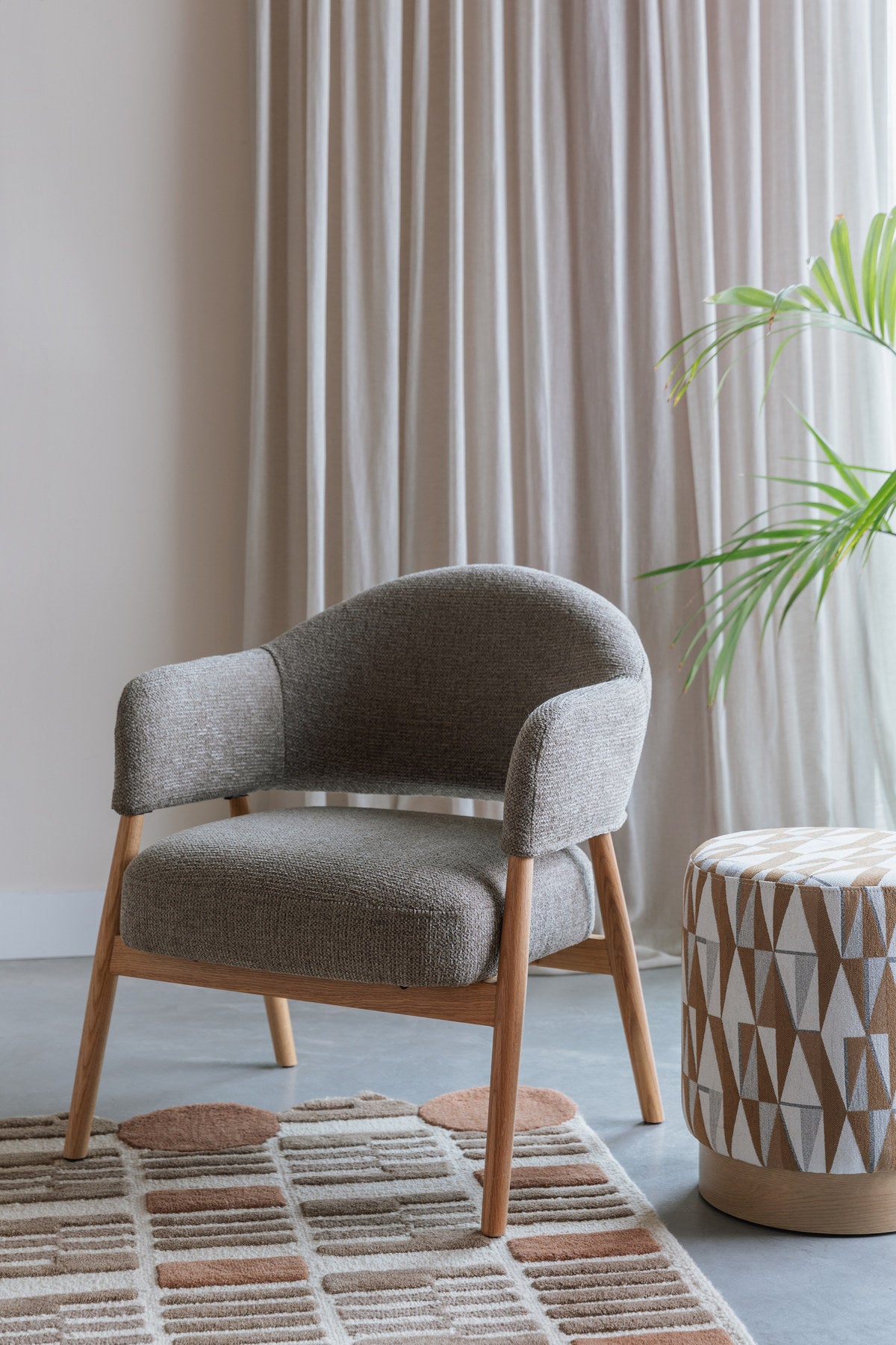 Hocker Ziggy in beige präsentiert im Onlineshop von KAQTU Design AG. Hocker ist von White Label Living