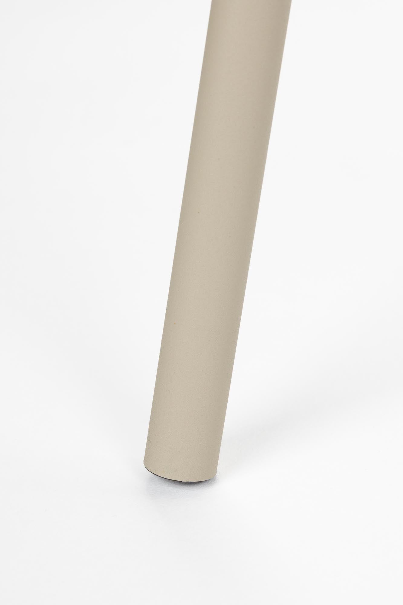 Die Stehleuchte Susie Beige von White Label Living vereint modernes Design mit warmem Licht und passt perfekt in jedes Zuhause.