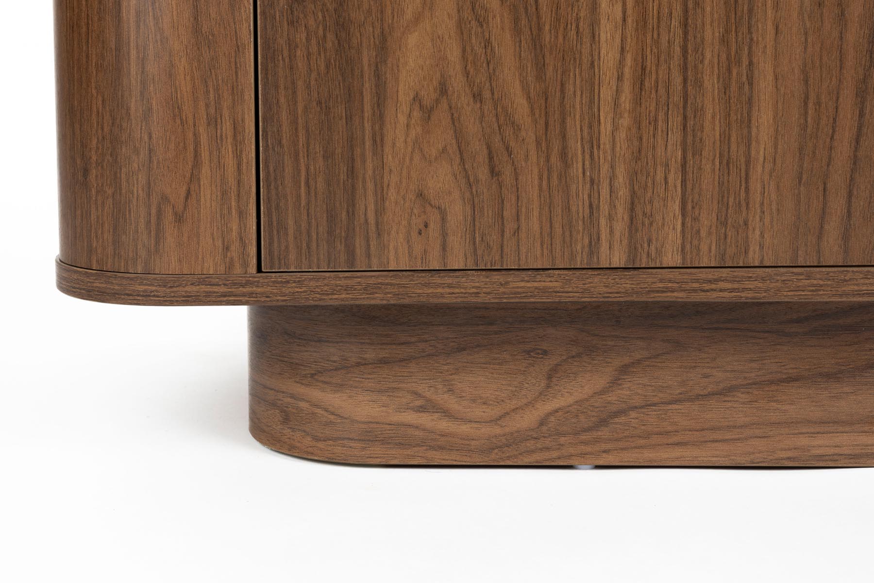 Kommode Almira in Braun präsentiert im Onlineshop von KAQTU Design AG. Kommode ist von White Label Living