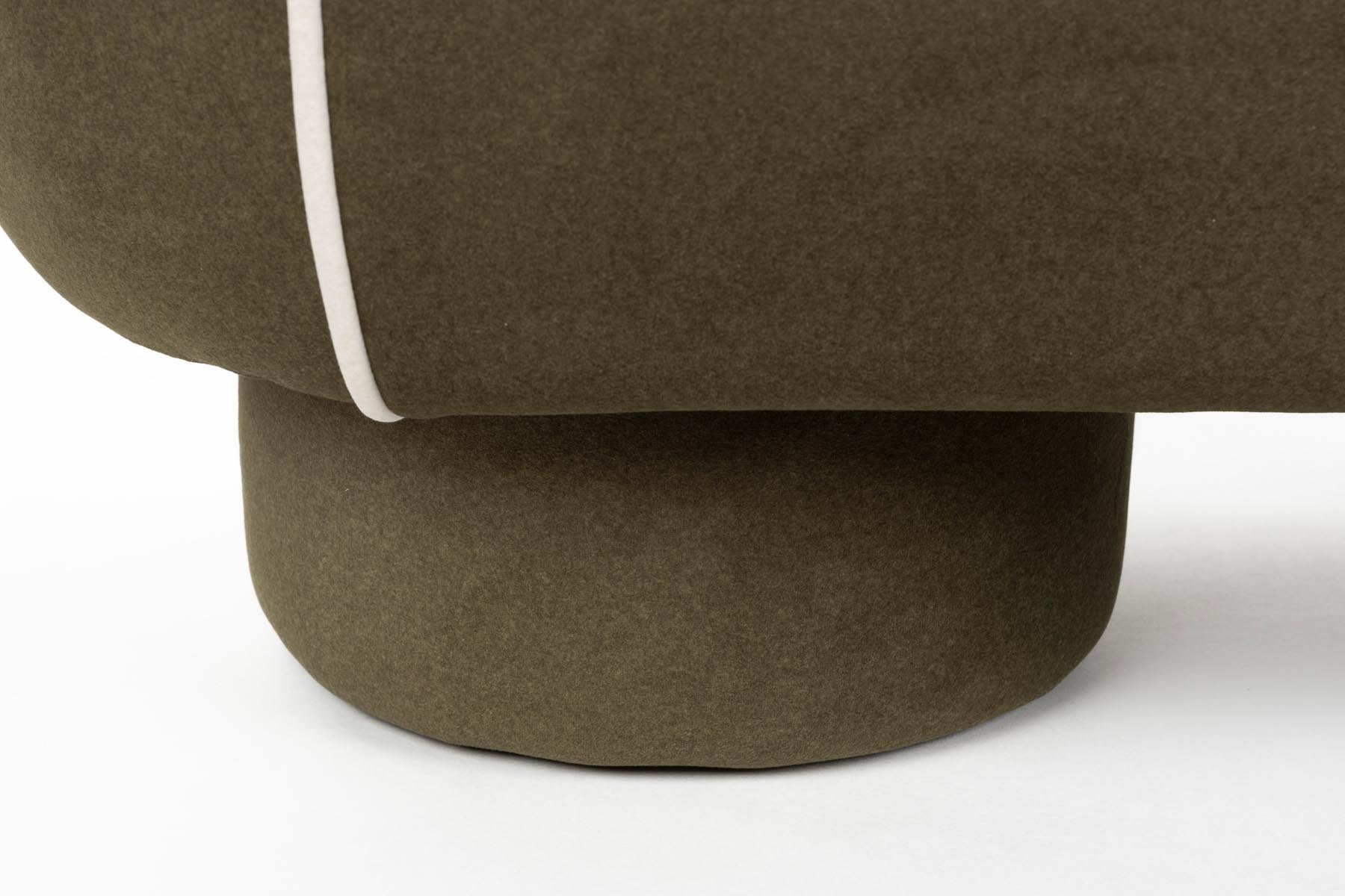 Bank Marina in Grün präsentiert im Onlineshop von KAQTU Design AG. Sitzbank ist von White Label Living