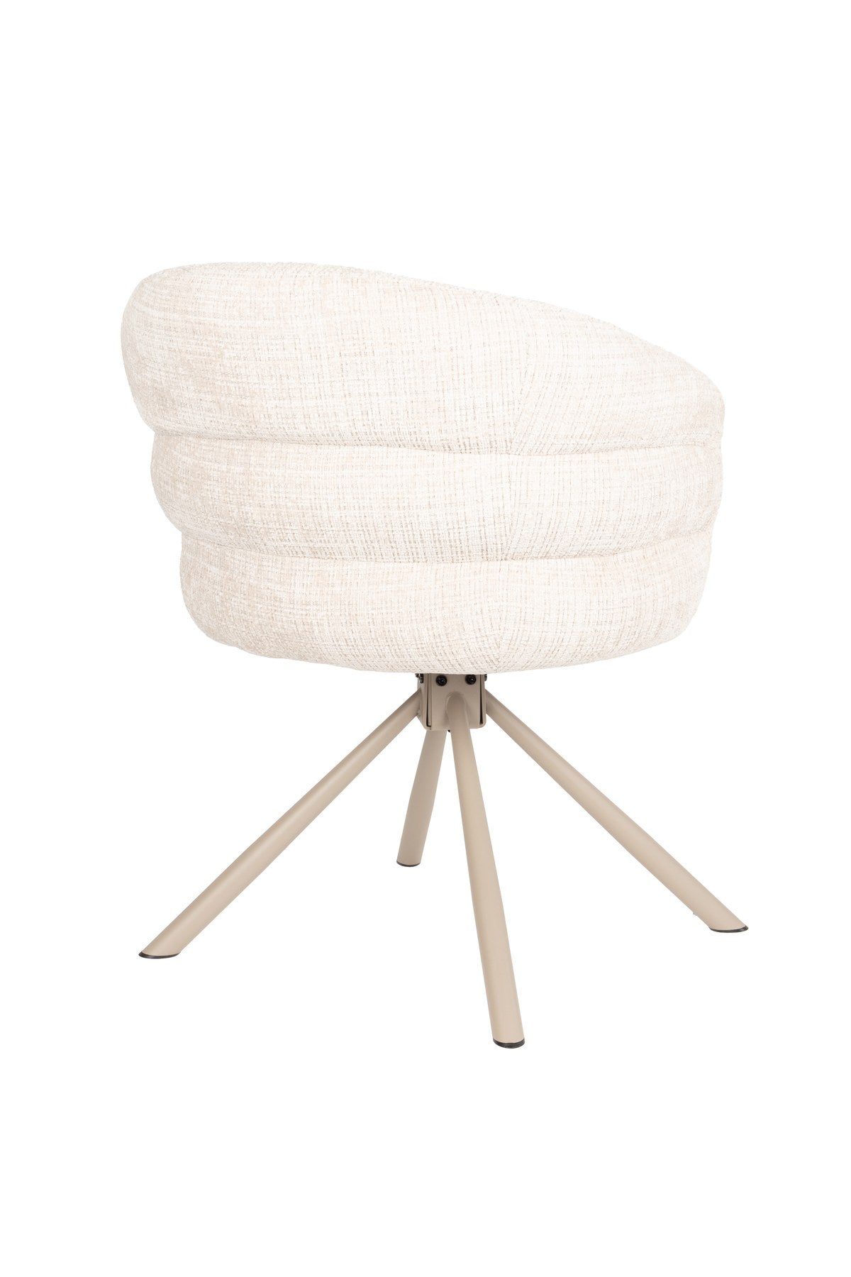Armlehnstuhl Marjolein von White Label Living mit gepolsterter, halbkreisförmiger Sitzschale aus Polyester und Metallgestell in Beige.