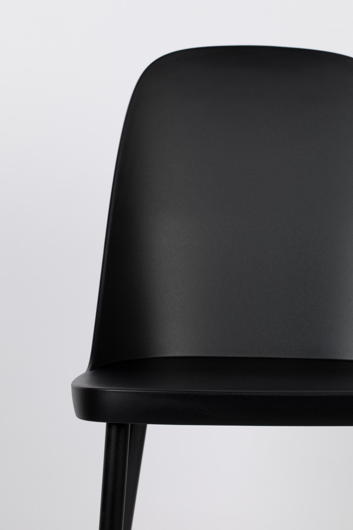 Stuhl PIP in Schwarz präsentiert im Onlineshop von KAQTU Design AG. Stuhl ist von White Label Living