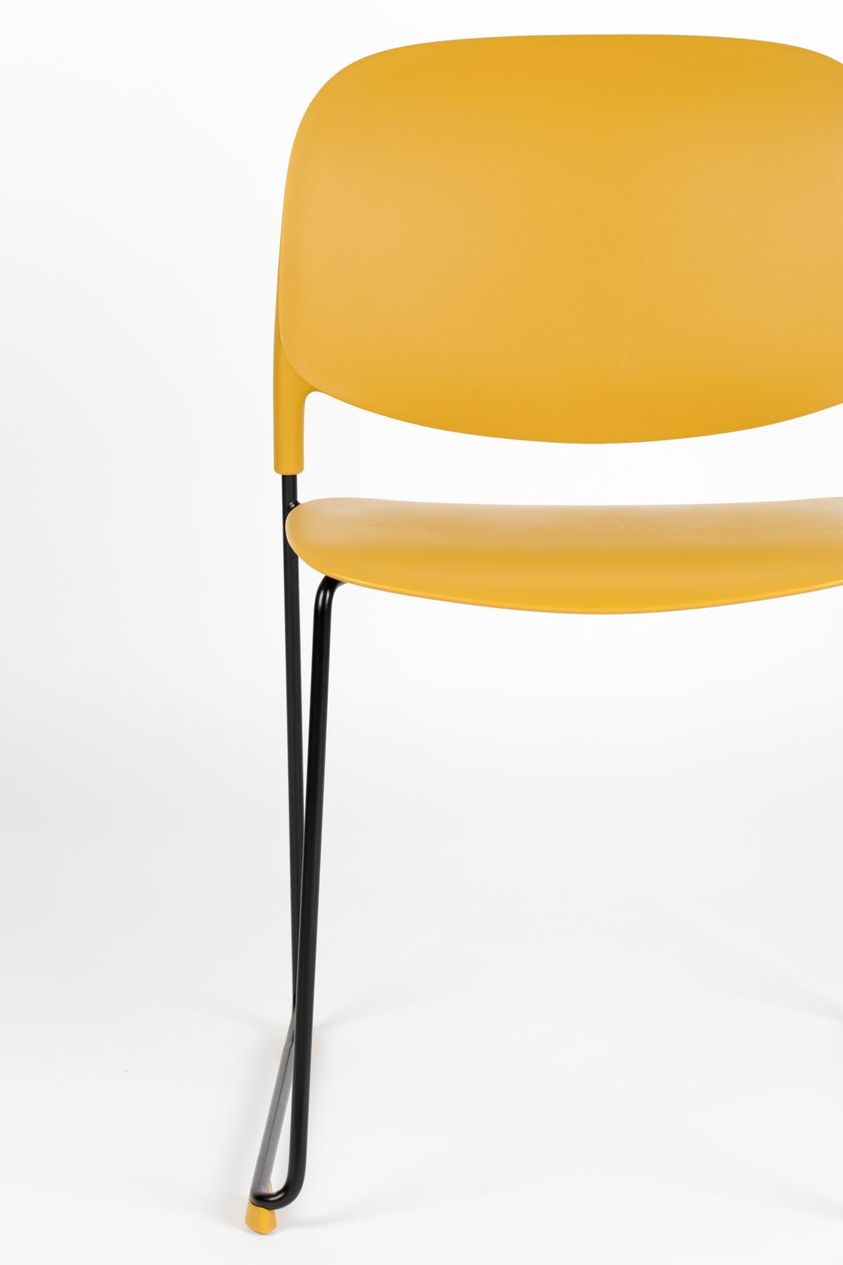Stuhl STACKS in Ocker präsentiert im Onlineshop von KAQTU Design AG. Stuhl ist von White Label Living