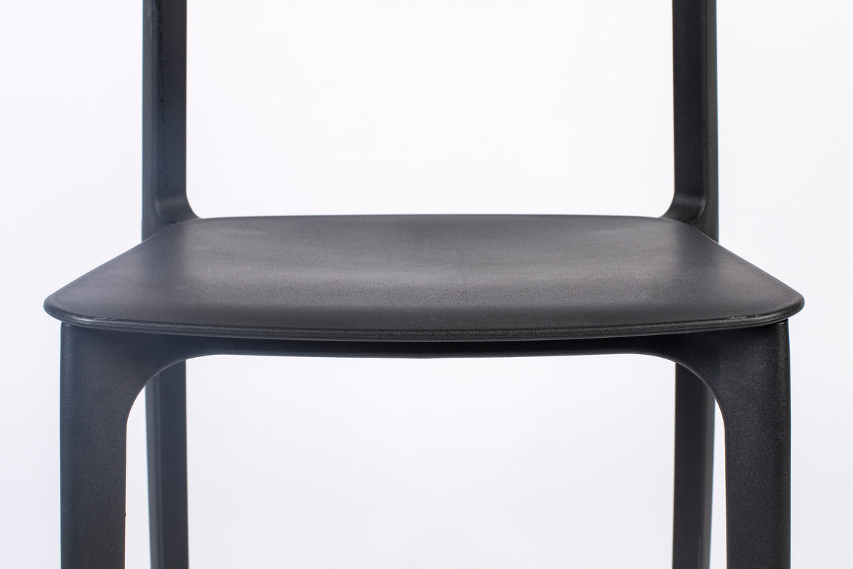 Stuhl Clive in Schwarz präsentiert im Onlineshop von KAQTU Design AG. Stuhl ist von White Label Living