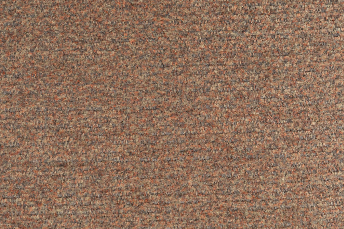 Stuhl Sanne mit gepolstertem Sitz aus Polyester-Gewebe, Schale aus Birkensperrholz und schwarzem Stahlrahmen, Rückenlehne mit Ziersteppmuster.