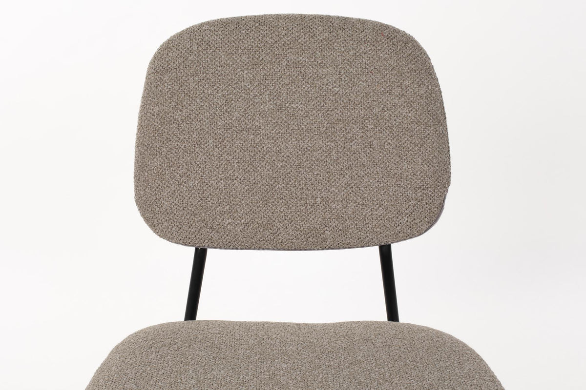 Roos Stuhl Warm Beige in beige präsentiert im Onlineshop von KAQTU Design AG. Stuhl ist von White Label Living