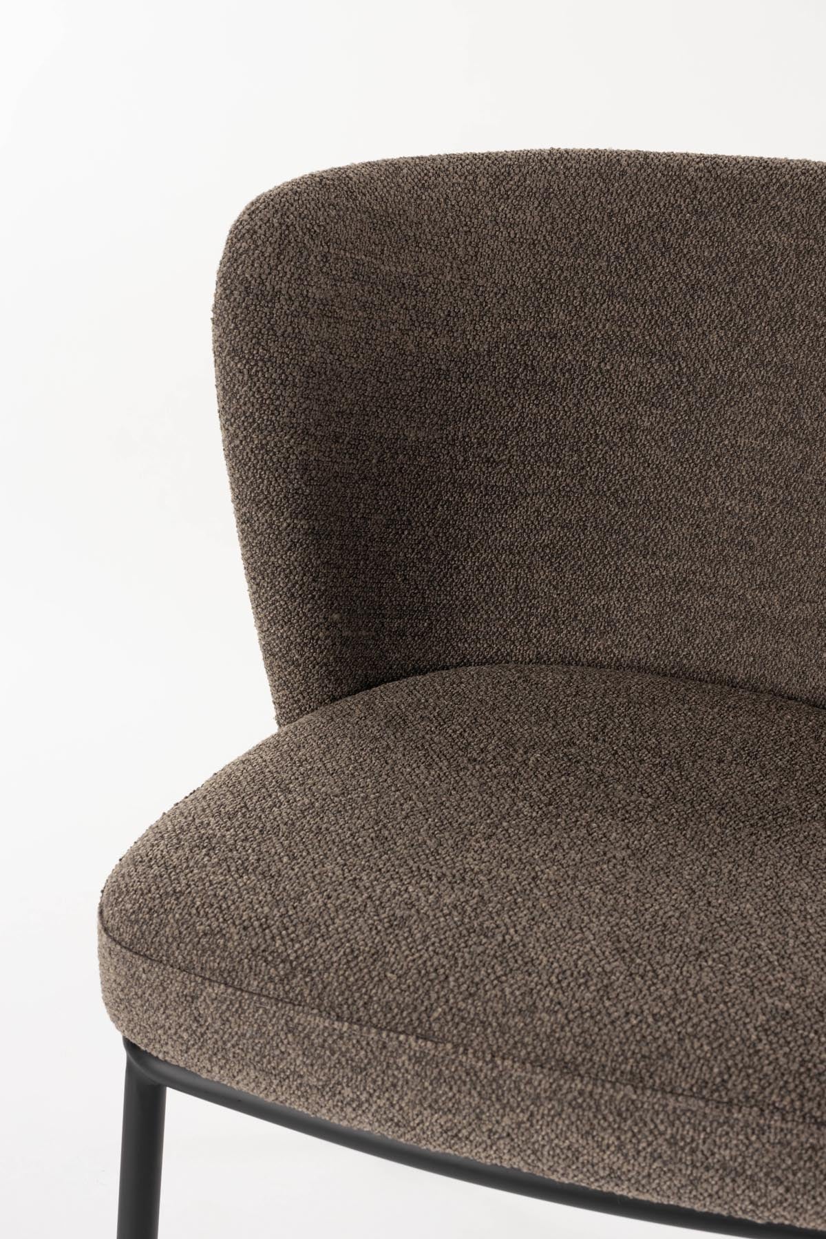 Guus Stuhl Braun in Braun präsentiert im Onlineshop von KAQTU Design AG. Schalenstuhl ist von White Label Living