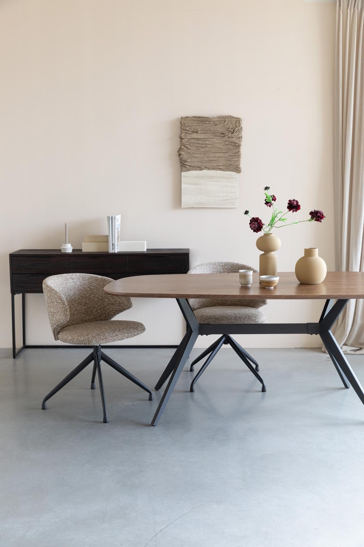 Stuhl Balado Braun in Braun präsentiert im Onlineshop von KAQTU Design AG. Schalenstuhl ist von White Label Living
