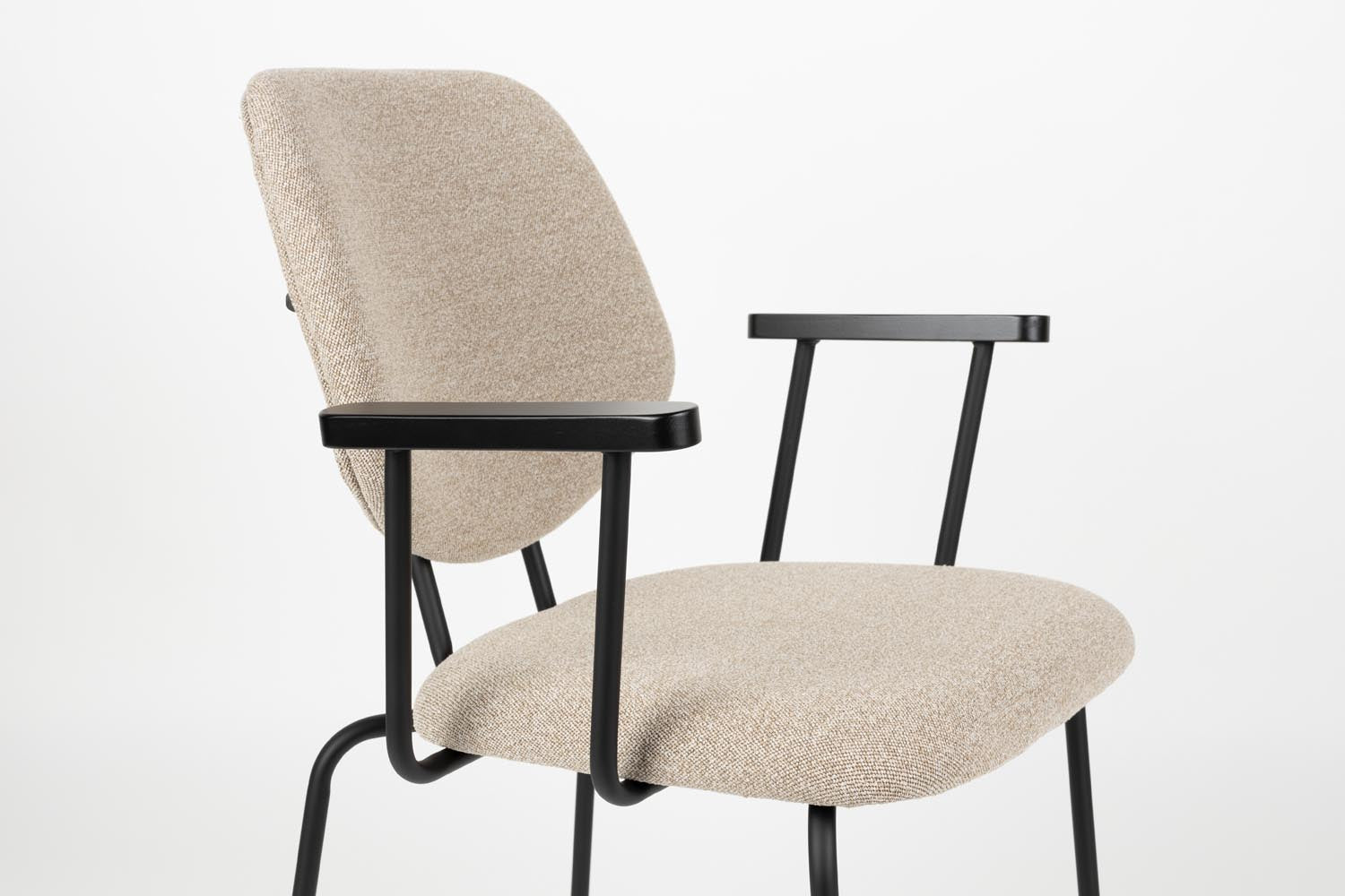 Entdecken Sie den stilvollen Armlehnstuhl Zelo in Beige von White Label Living – die perfekte Kombination aus Komfort und modernem Design für Ihr Zuhause!