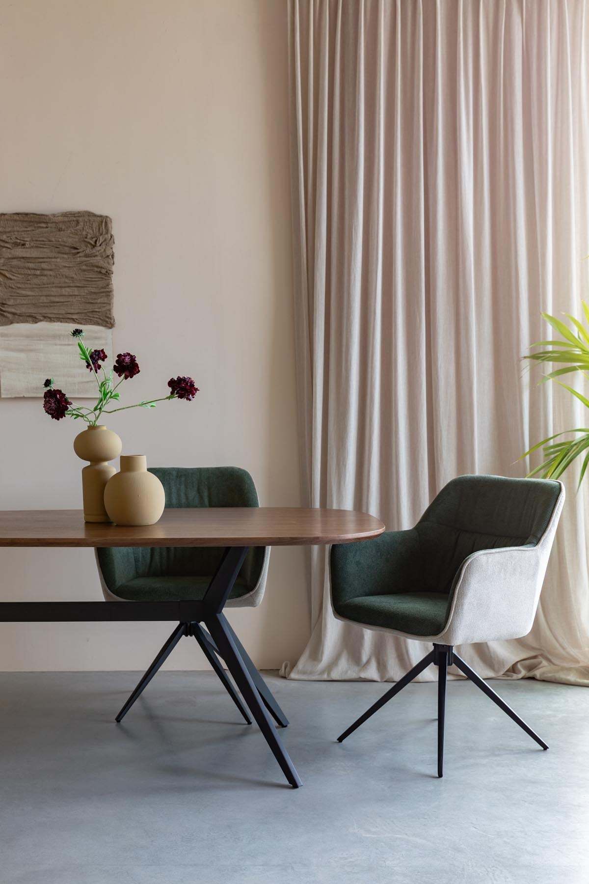 Sessel Daley Beige/Grün in Braun präsentiert im Onlineshop von KAQTU Design AG. Schalenstuhl mit Armlehne ist von White Label Living