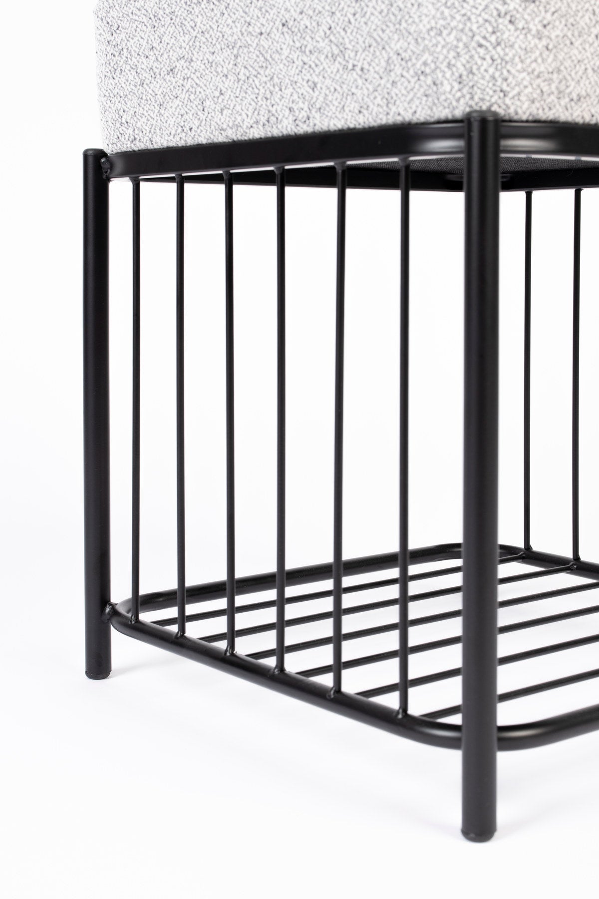 Hocker Milou in Grau/Schwarz präsentiert im Onlineshop von KAQTU Design AG. Hocker ist von White Label Living