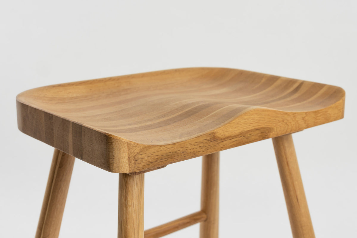 Barstuhl VANDER in Natur präsentiert im Onlineshop von KAQTU Design AG. Barhocker ist von White Label Living