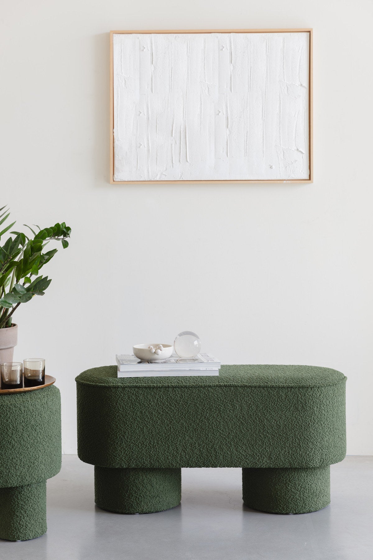 Bank Marcos in Grün präsentiert im Onlineshop von KAQTU Design AG. Sitzbank ist von White Label Living