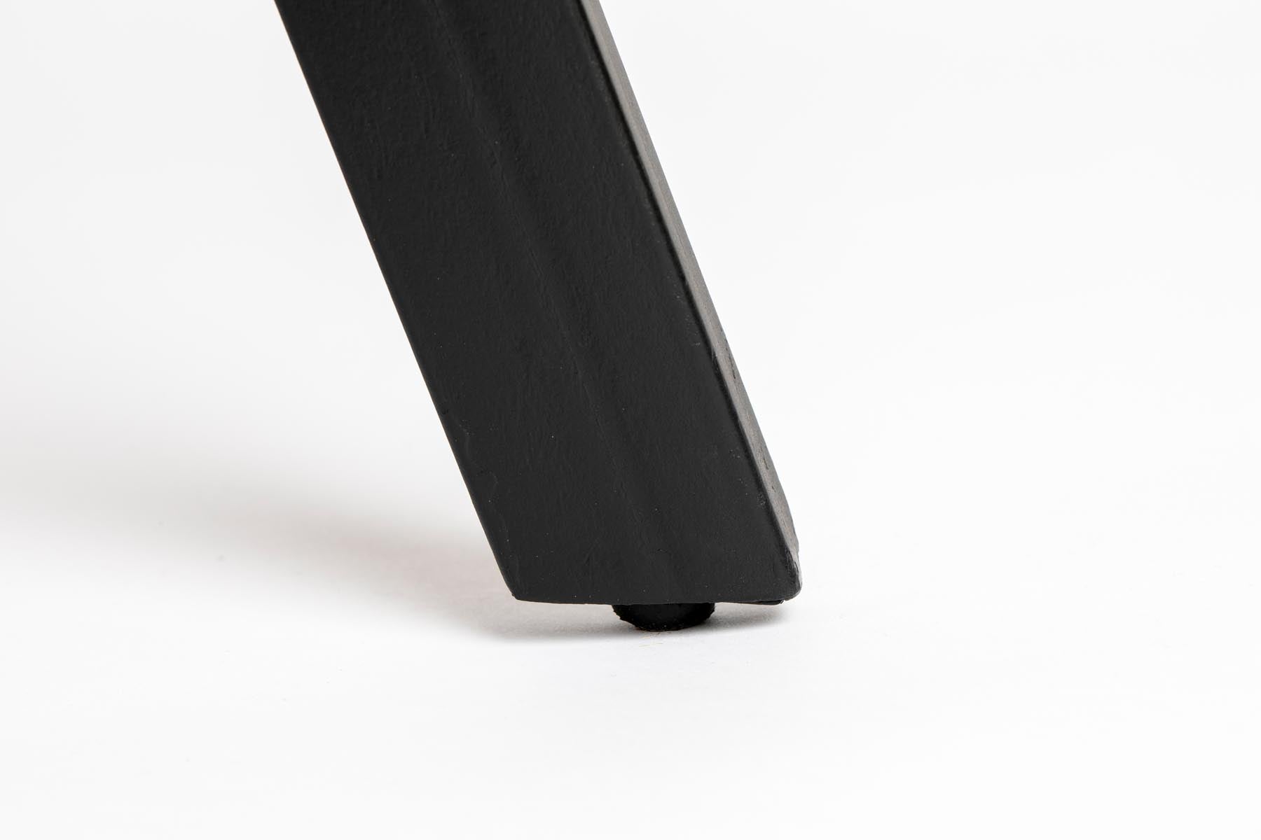 Tisch Suri in Schwarz präsentiert im Onlineshop von KAQTU Design AG. Esstisch ist von White Label Living