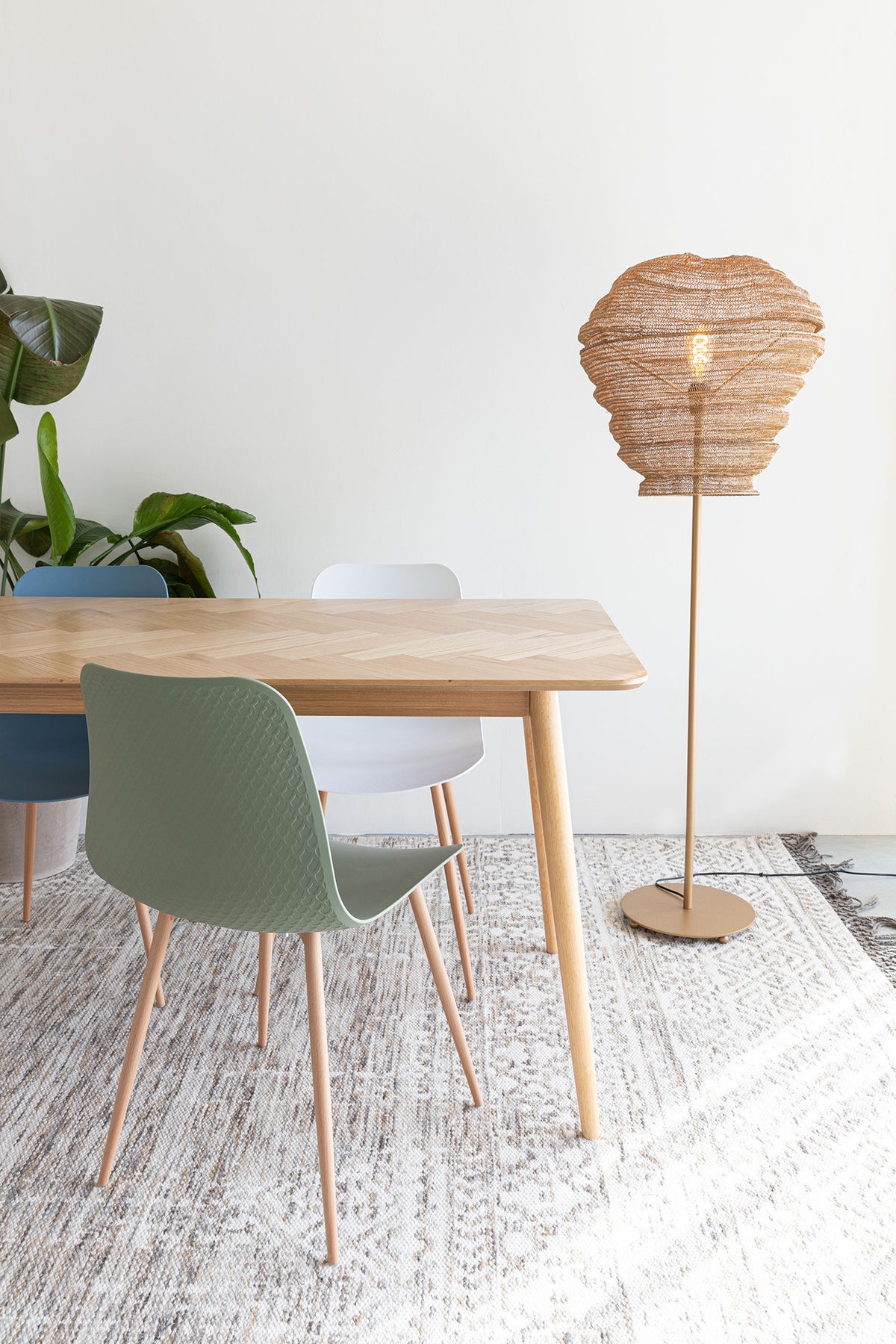 Tisch Fabio in Braun präsentiert im Onlineshop von KAQTU Design AG. Esstisch ist von White Label Living